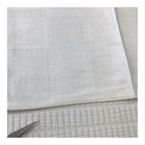 Vintage Set 11 White 100% Cotton Damask Cocktail Luncheon Napkins Hungary ~10.5” - Picture 10 of 10